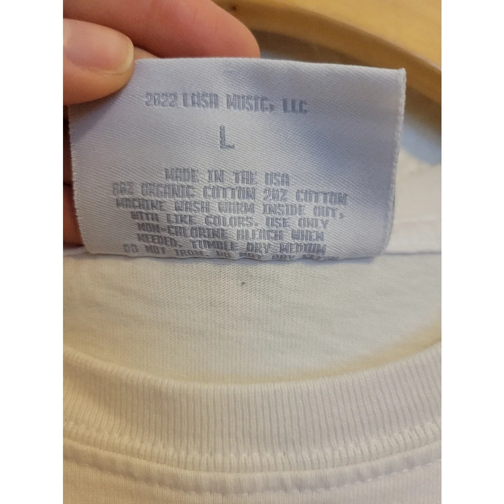 Happier Than Ever Graphic Tee - White and Blue Billie Eilish size L concert tee - Picture 5 of 8